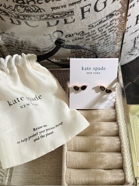 kate spade ♠️ Cateye Sunglasses earrings